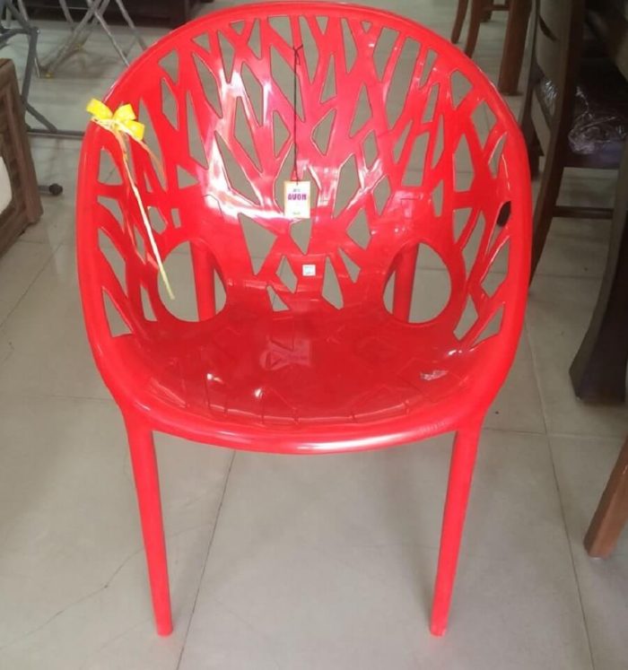 Buy plastic chairs online at lowest price